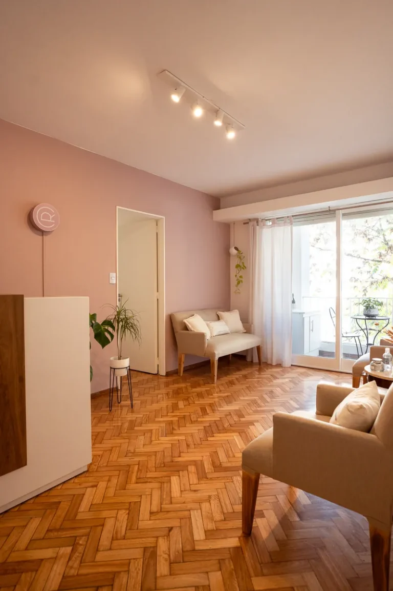 Sala de espera del consultorio dental Od. Clara Rossello en Recoleta